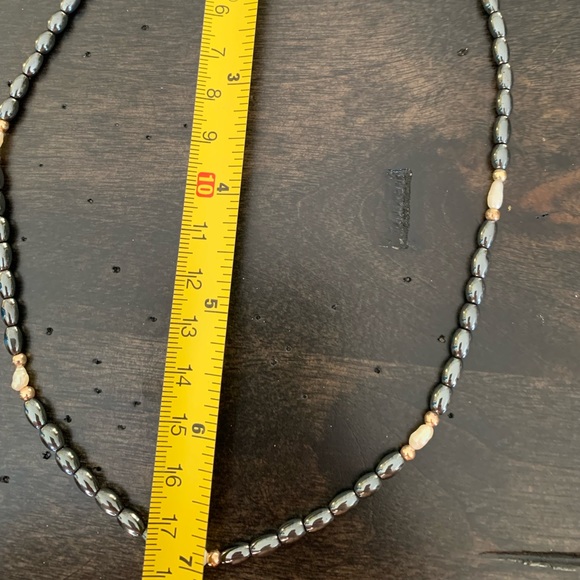 Hanging earrings and necklace. - Picture 3 of 5